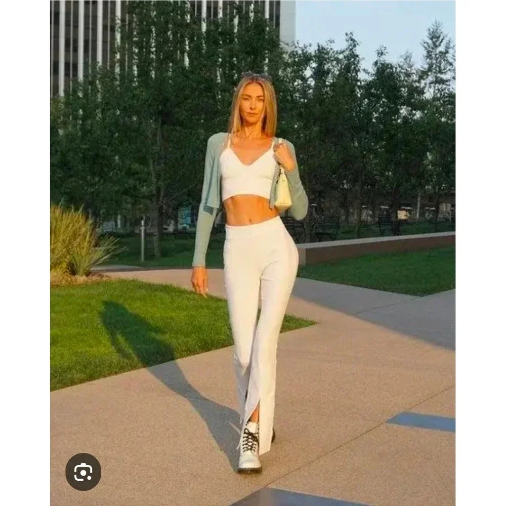 Alo Yoga Airbrush High-Waist Flutter Split Flare Streetwear Y2K Atheleisure